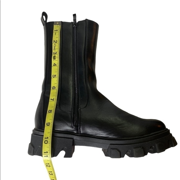 Chunky Heel Boots. Size UK 7 - Picture 8 of 9